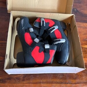 Ferland Figure Skates Womens Size 8 Black/Red Sprite w/ Box & Paperwork